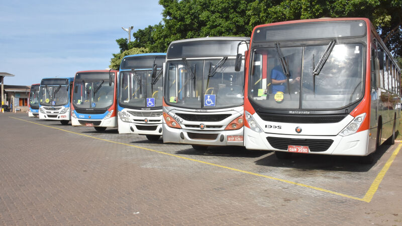 Fiscalização encontrou quase 100 ônibus com 10 anos na frota do transporte coletivo da Capital