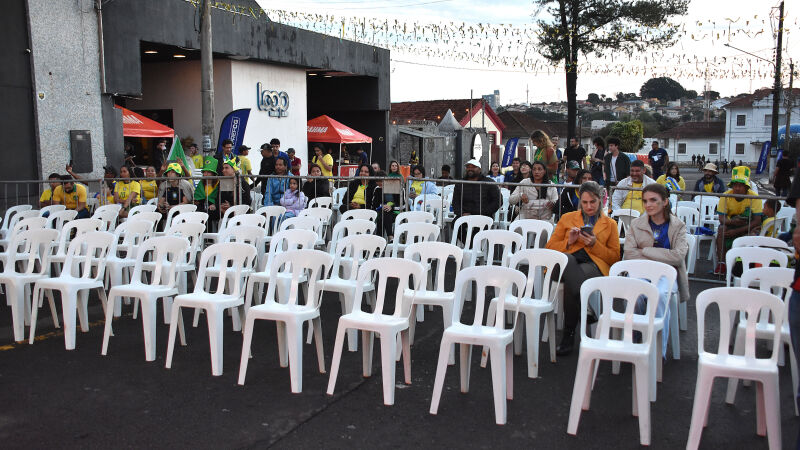 Devido a chuva, Cidade da Copa não levou o público que esperava