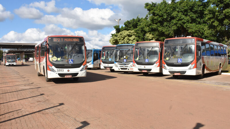 No primeiro dia da intervenção nos ônibus, equipe trabalhou na sede do Consórcio Guaicurus com apoio da Guarda Municipal