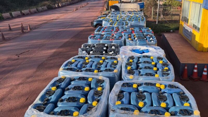 Carga de acetato de etila apreendida em Corumbá