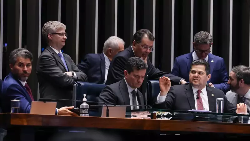 O presidente do Senado, Davi Alcolumbre, ignorou apelos do Governo e colocou o projeto em votação. Impacto nas contas pode ser de R$ 140 bilhões