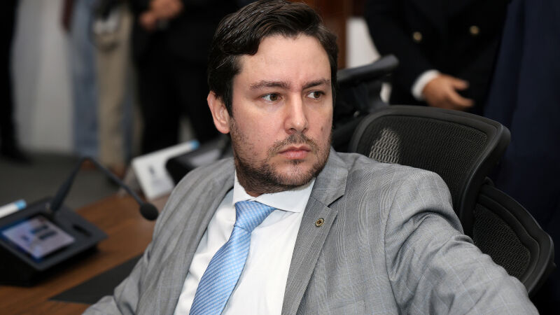 O deputado estadual João Henrique Catan concorre a governador