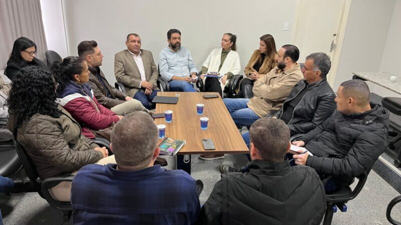 Reunião entre representantes da ACP, Prefeitura de Campo Grande e a Comissão de Educação da Câmara Municipal
