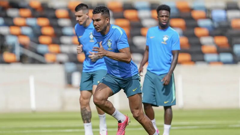No último treino, o técnico Carlo Ancelotti contou todo o elenco, exceto o atacante Raphinha que está lesionado