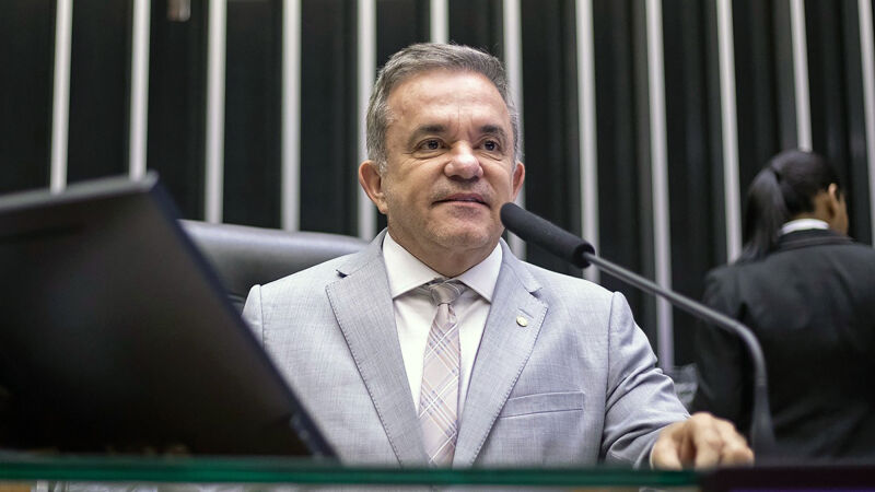 O deputado federal Vander Loubet, presidente estadual do PT e pré-candidato a senador da República, teve recusado o convite feito ao empresário Maurício Bumlai para ser o seu primeiro suplente