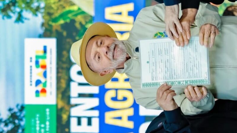 Lula entregou 1.390 títulos de domínio a famílias assentadas em Mato Grosso do Sul