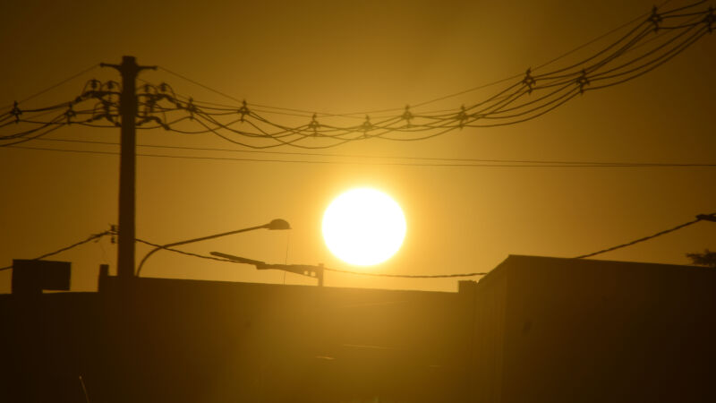 Sol 'de rachar'