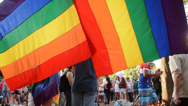 Atualmente, a parada LGBT é pública e livre para todos os públicos