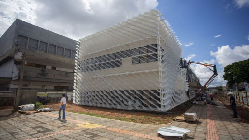 Reforma da antiga Rodoviária de Campo Grande segue em andamento; agora, Prefeitura homologou contrato de R$ 2 milhões para implantação do sistema de climatização do terminal.