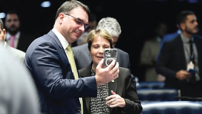 Tereza Cristina negou convite para ser vice de Flávio Bolsonaro