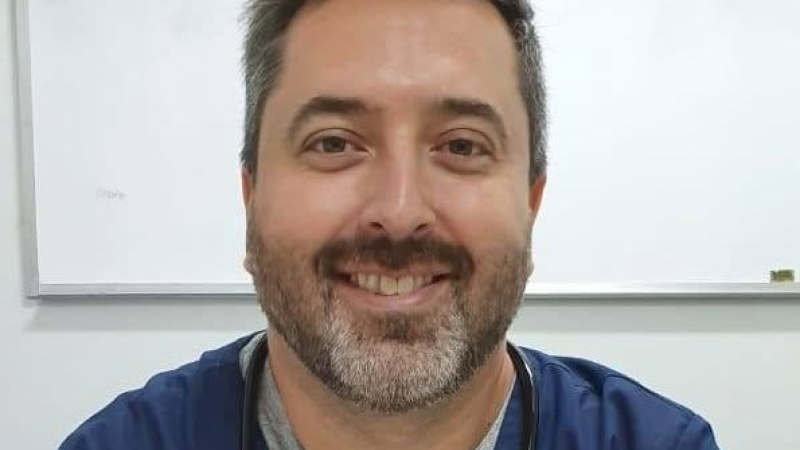 Rodrigo Silva se formou em 2001 e atuou como médico chefe da Santa Casa