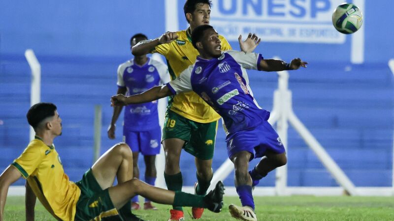Aquidauanense vence de virada e fica a uma vitória do acesso