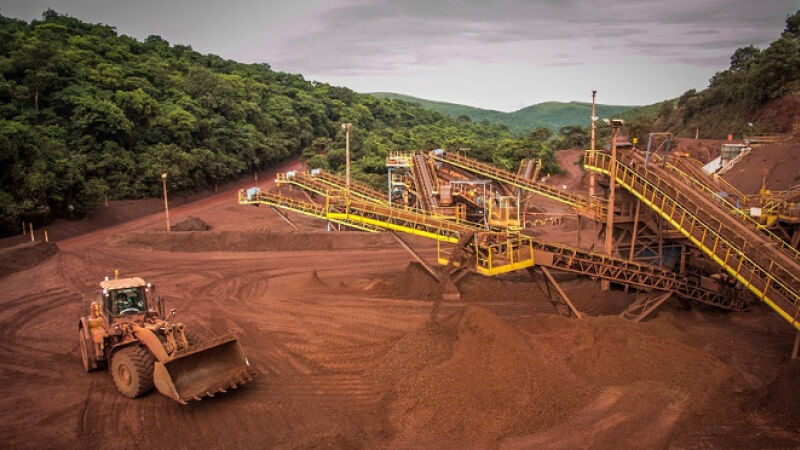 A LHG Mining tem autorização para extrair até 25 milhões de teneladas de minério de ferro e manganês por ano em Corumbá 
