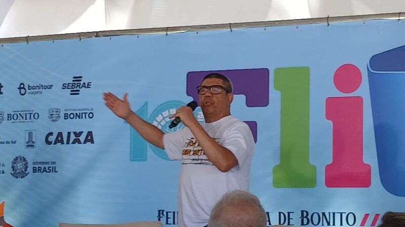 Sérgio Vaz, poeta e criador da Cooperifa