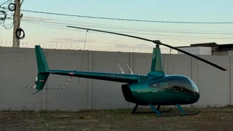 Helicóptero avaliado em R$ 6 milhões foi apreendido com 345,8 quilos de entorpecentes após operação das forças de segurança em Mato Grosso do Sul.