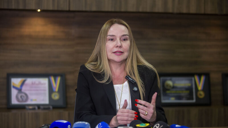 Delegada Anne Trevisan, da DEPCA, falou sobre a investigação