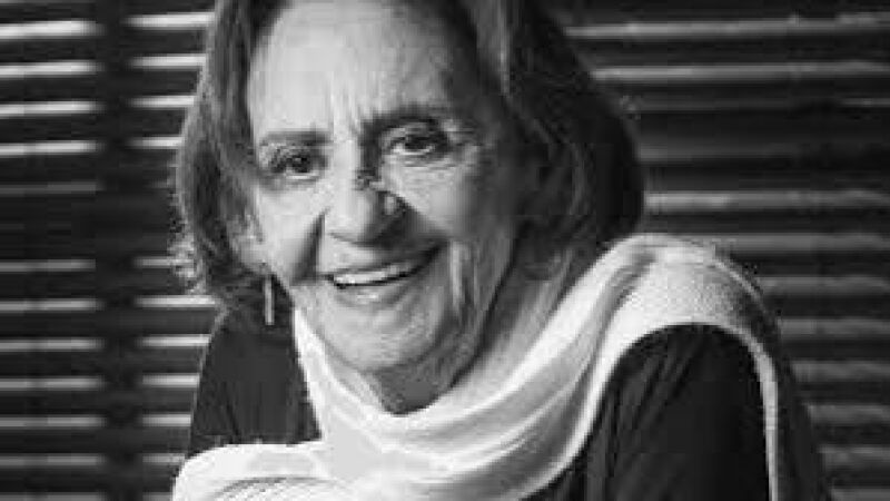 Laura Cardoso estreou na TV Tupi em 1950 e desde 1981 atuava na TV Globo