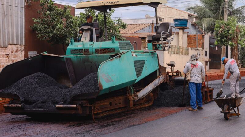 Intervenções incluem a implantação do sistema subterrâneo de drenagem e a aplicação de capa asfáltica nas vias do Complexo Lageado