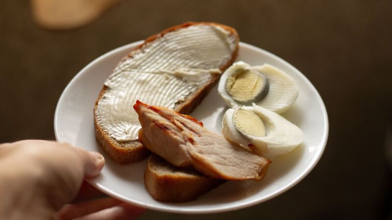 Fugir das proteínas óbvias e variar o cardápio é importante para explorar diferentes sabores, texturas e formas de preparo
