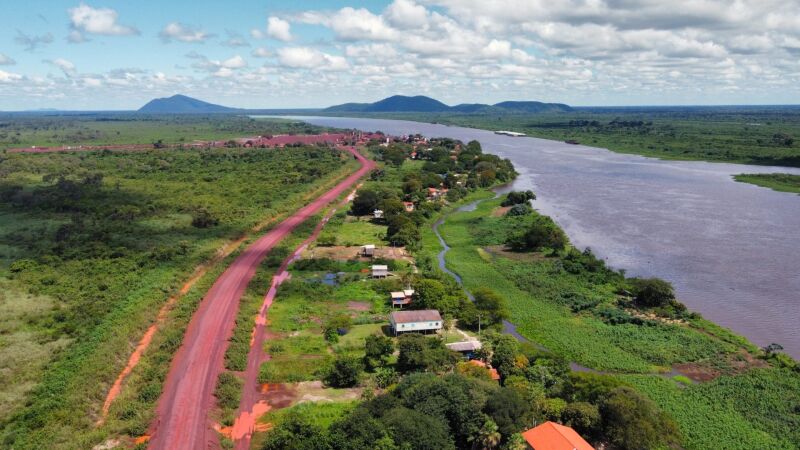 Mineradora pevê embarque de até 15 milhões de toneladas de minério por ano no distrito de Porto Esperança
