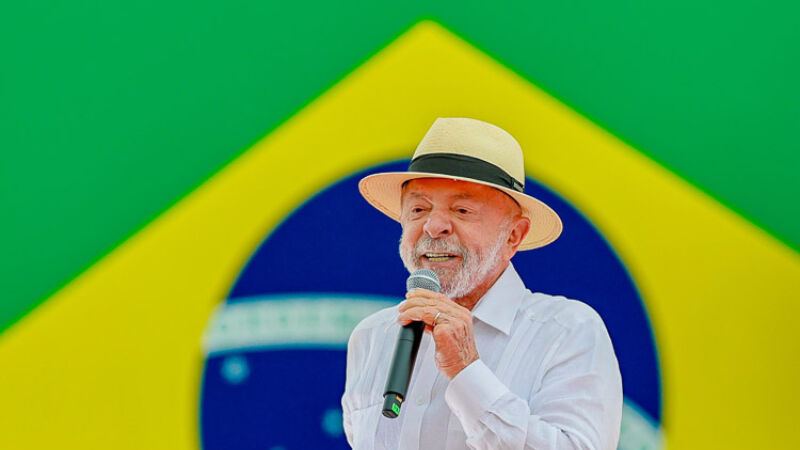 Ao tratar da municipalização de cinco hospitais federais, o presidente Lula defendeu o acesso à saúde sem distinção.