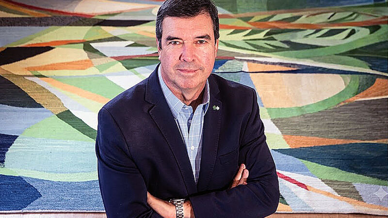 Candidato à reeleição pelo PP, o governador Eduardo Riedel concedeu uma longa entrevista para a revista Veja que chegou às bancas nesta sexta-feira (7)