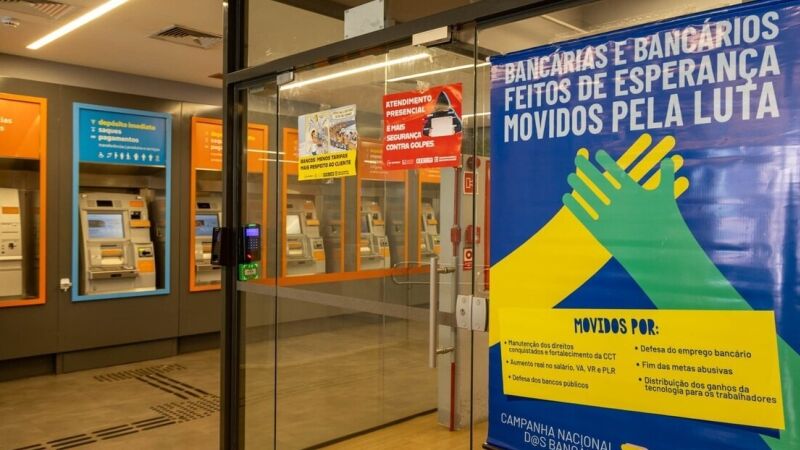 Mobilização dos bancários antecede paralisação de 24 horas marcada para esta quinta-feira (20).