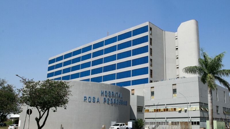 Fachada do Hospital Regional de MS, em Campo Grande, que passará por ampliação e modernização.