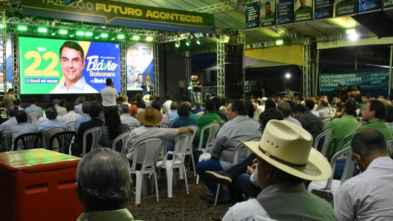 Senador Rogério Marinho, coordenador da campanha de Flávio Bolsonaro, cumpriu agenda em Campo Grande