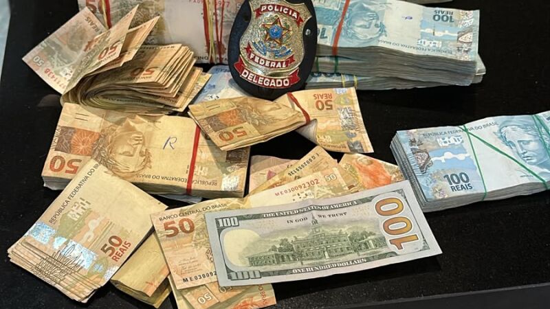 Dinheiro em espécie apreendido pela Polícia Federal