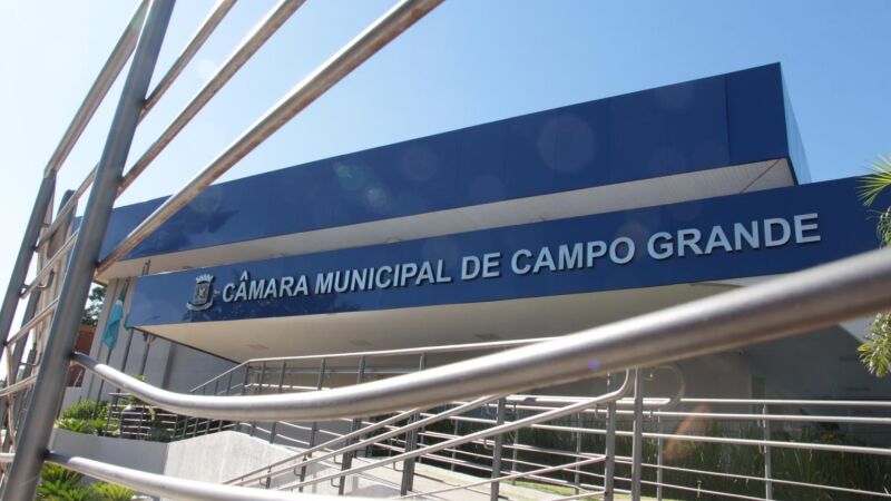 Projeto que prevê internação involuntária de dependentes de drogas avançou em primeira discussão na Câmara de Campo Grande.