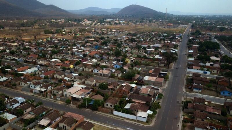 Vista aérea do Conjunto Habitacional Padre Ernesto Sassida, principal ponto da disputa pelos limites territoriais entre Corumbá e Ladário.