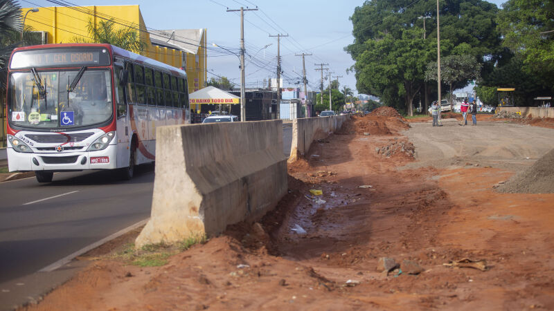 Obras do Corredor Sudoeste, na Avenida Marechal Deodoro/Gunter Hans, foram retomadas em 2025 e agora têm novo prazo para conclusão