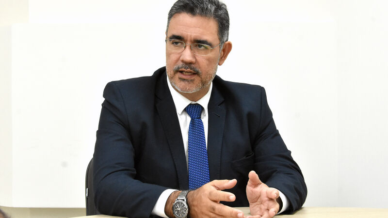 Sandro de Oliveira - Professor da UFMS, doutor em Direito Constitucional