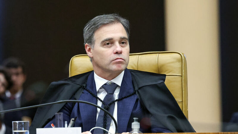 O ministro André Mendonça, do Tribunal Superior Eleitoral (TSE), foi o relator do caso