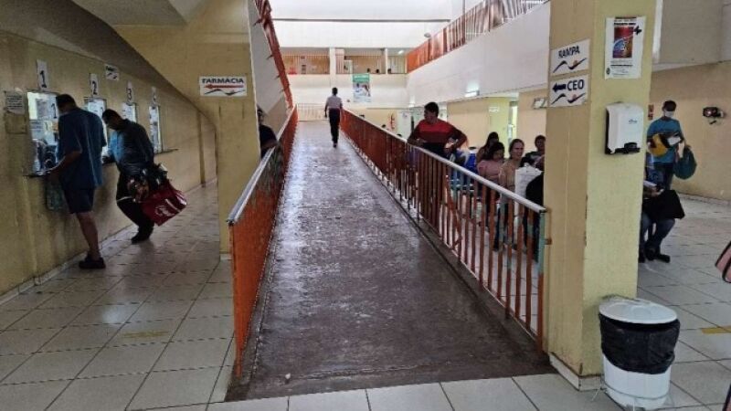 Um dos centros odontológicos funciona no CEM da Capital