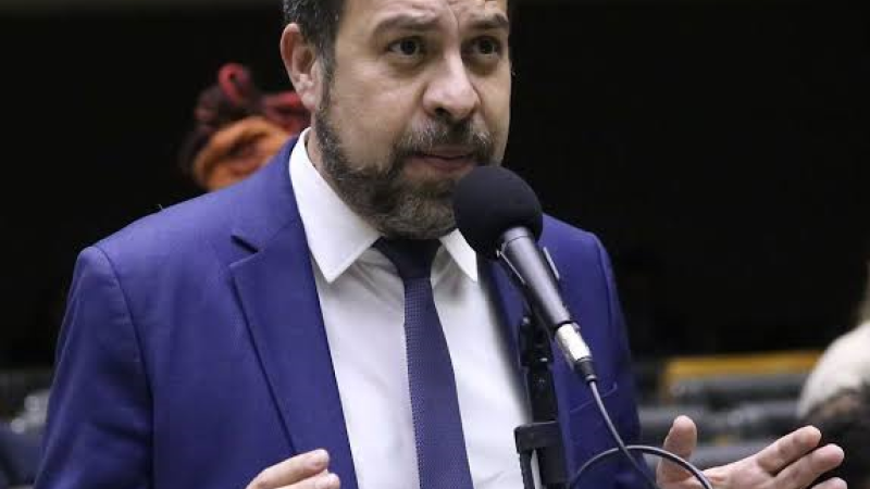 Ministro Guilherme Boulos