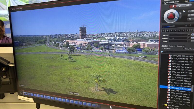 Câmera instalada no km 490 da BR-163, próximo ao shopping Bosque dos Ipês, em Campo Grande, é monitorada de Jundiaí
