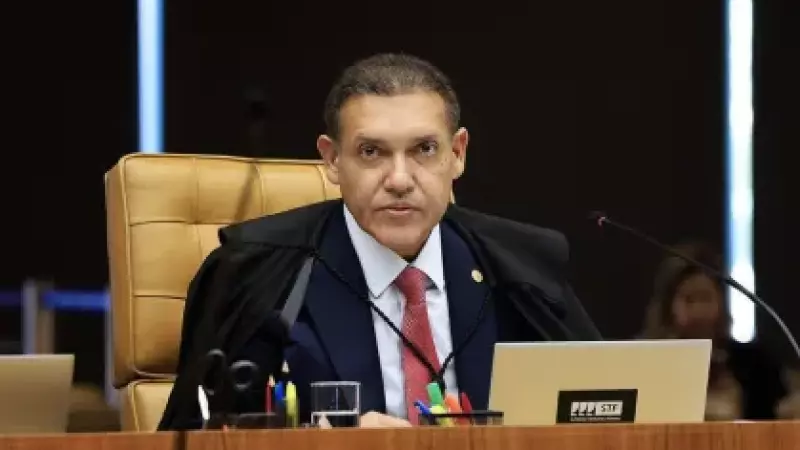 Nunes Marques diz que nunca votou a favor do Master e o filho nunca recebeu dinheiro de Vorcaro