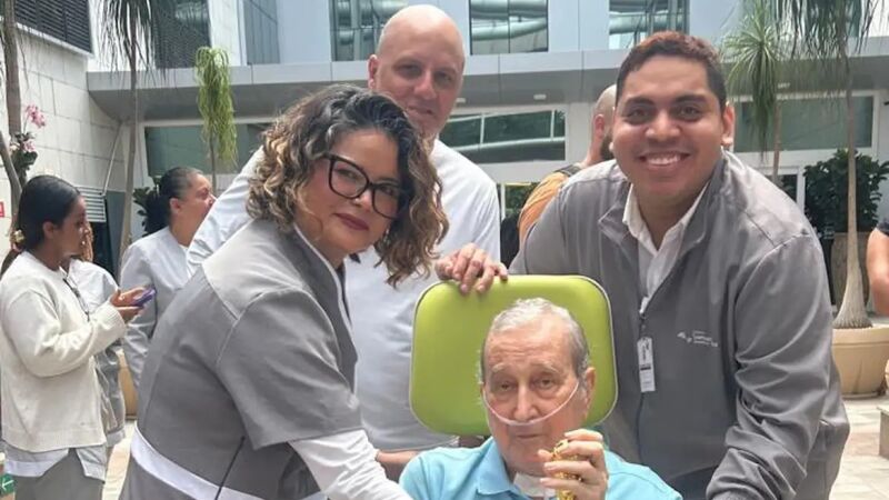 Em 2023, foi diagnosticado com linfoma de Hodgkin  tipo de câncer que afeta o sistema de defesa do organismo.