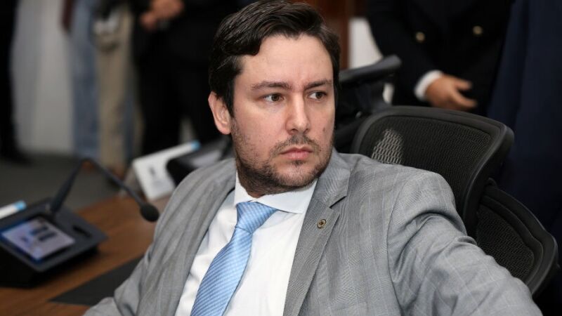 Candidato ao governo de MS, João Henrique Catan terá de retirar do ar vídeo com imagens gravadas no Hospital Regional por determinação da Justiça Eleitoral.