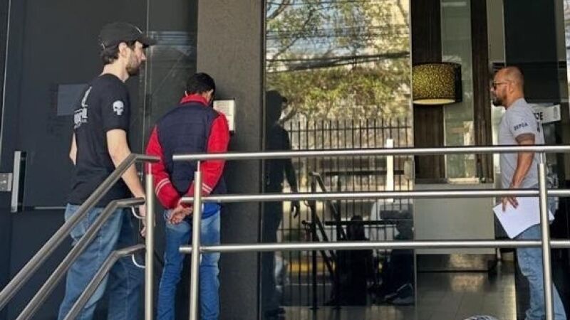 Suspeito foi preso em flagrante durante operação da DEPCA contra crimes de abuso sexual infantil em Campo Grande.