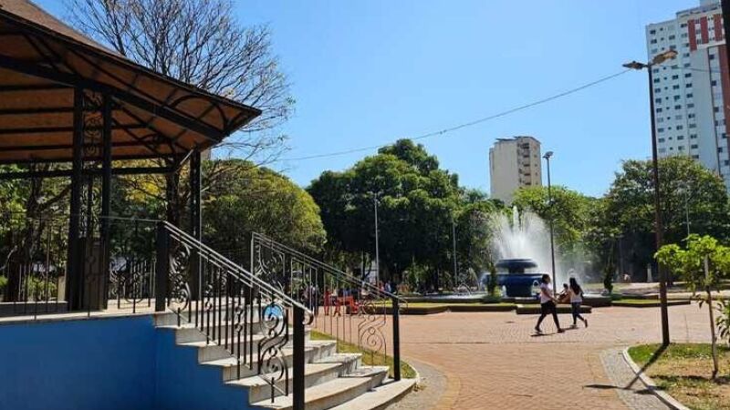 Praça Ary Coelho recebe nesta segunda-feira (21) o Feirão do Emprego, com vagas destinadas a pessoas com deficiência.