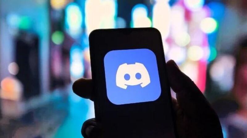 Discord foi uma das plataformas utilizadas pelos grupos virtuais investigados no caso da morte de Lívia Cioca Ferreira, de 13 anos.