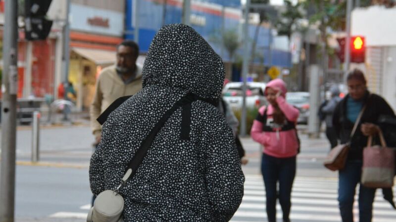 Queda nas temperaturas deve deixar Campo Grande mais fria nesta quarta-feira (23), com alerta da Defesa Civil para declínio de até 5°C.