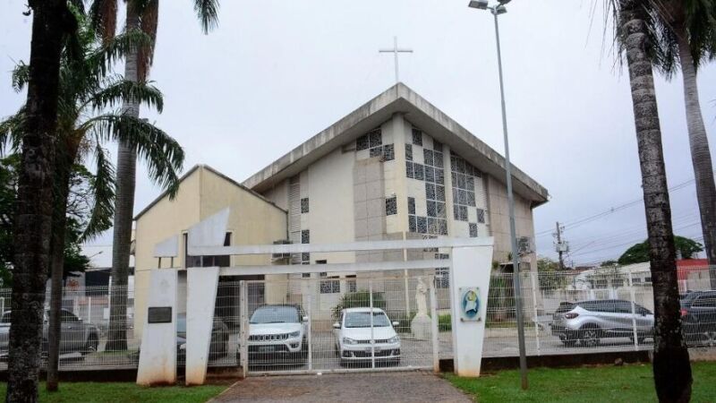 Sede da Arquidiocese de Campo Grande, que emitiu alerta após identificar uso indevido do nome da instituição em negociações.