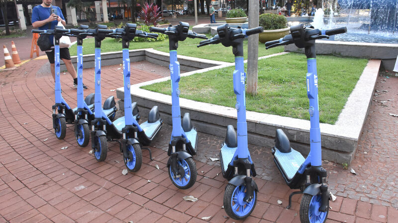 Patinetes da Jet seguem em operação até dezembro em Campo Grande