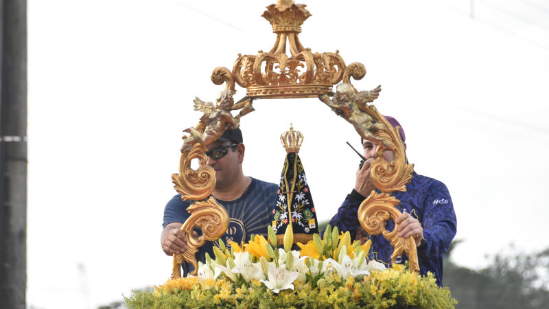 Carreata de Nossa Senhora Aparecida começou às 16h20, saindo da Praça do Papa