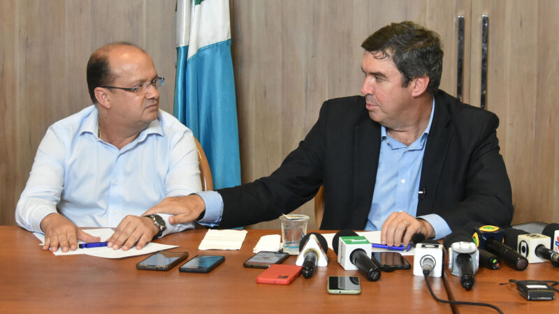 Barbosinha e Riedel em coletiva de imprensa