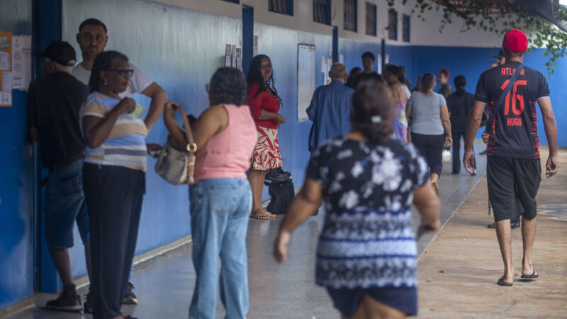 Número de eleitores ausentes diminuiu no segundo turno em MS